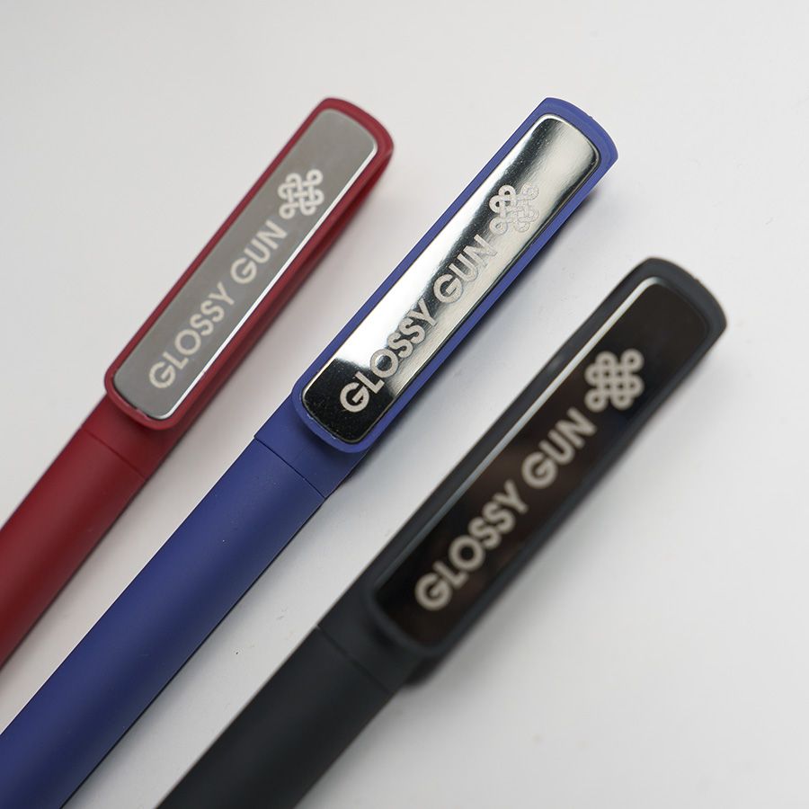 Ручка шариковая GLOSSY GUN с покрытием soft touch красный серебристый - фото 7