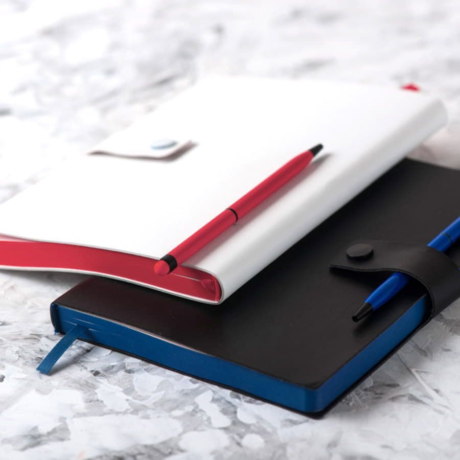 Ежедневник недатированный Stellar А5 черный кремовый блок в линейку с оранжевым обрезом - фото 12