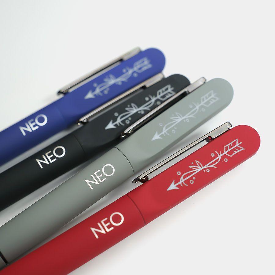 Ручка шариковая NEO с подсветкой после гравировки soft touch серый темно-серый - фото 13