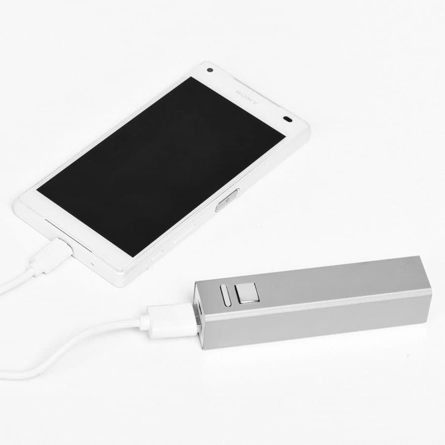 Универсальное зарядное устройство Thazer 2200mAh серебристый - фото 5