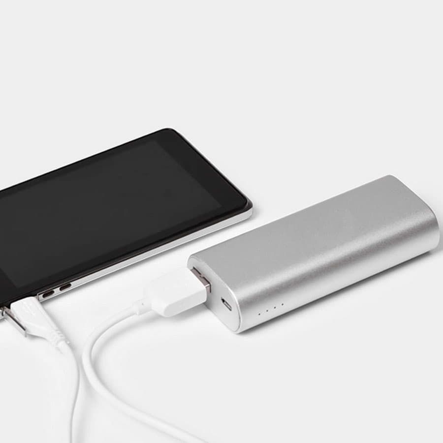 Универсальное зарядное устройство Wister 5200mAh серебристый - фото 3