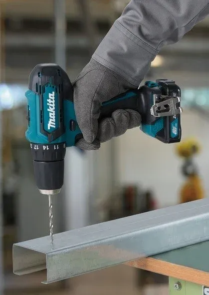 Дрель-шуруповерт Makita DF333DWAE аккум. патрон:быстрозажимной кейс в комплекте - фото 4