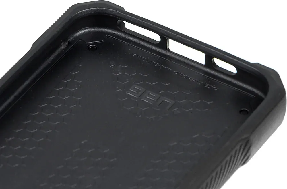Чехол клип-кейс UAG для Apple iPhone 11 Pro Monarch красный/черный 111701119494 - фото 6