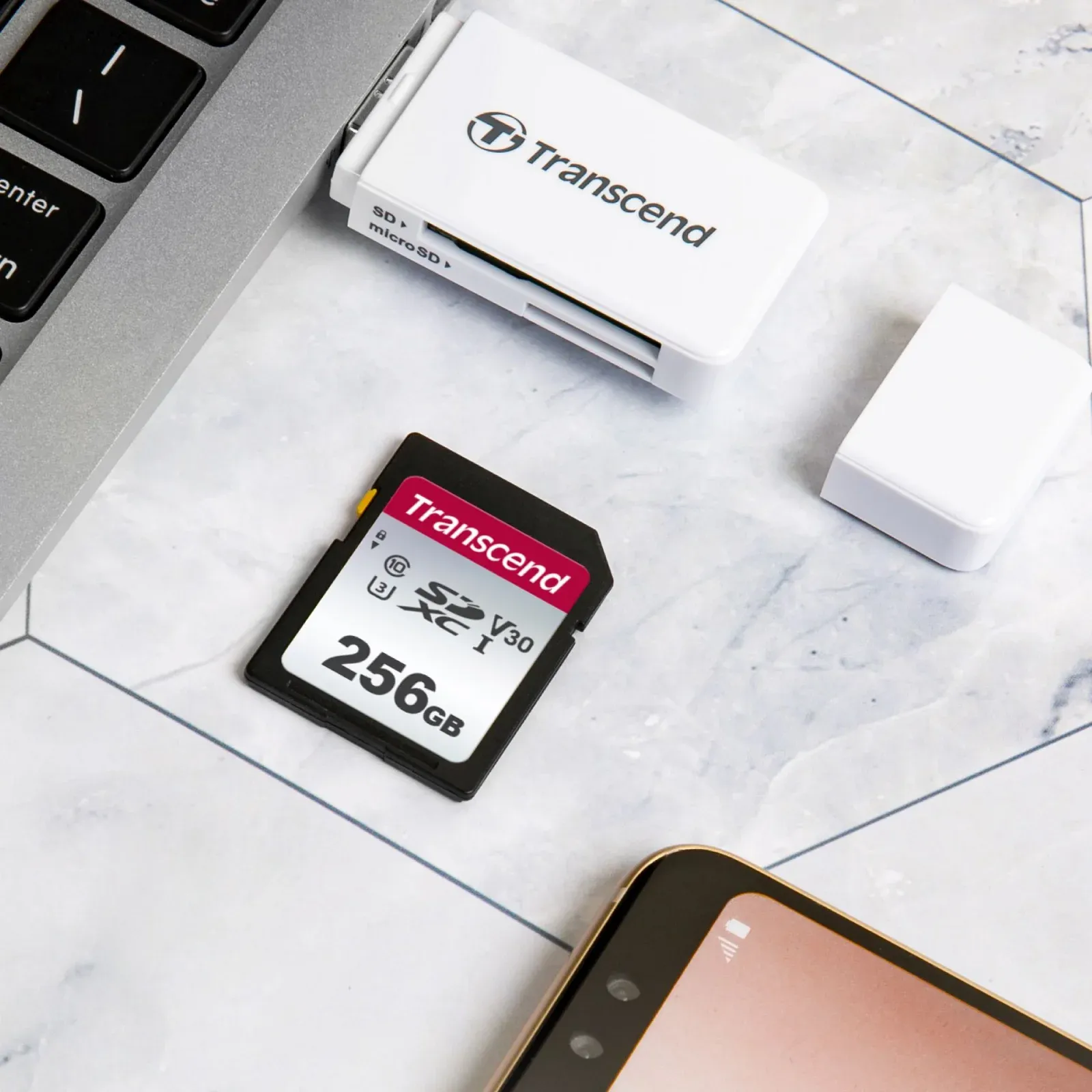 Флеш карта SDXC 256GB Transcend TS256GSDC300S w/o adapter - фото 4
