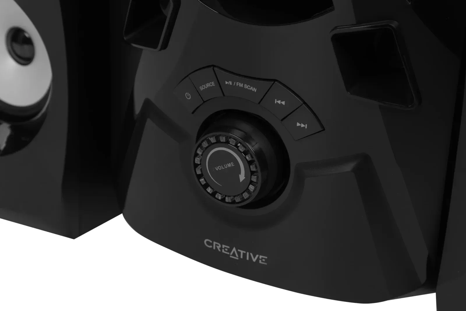 Колонки Creative SBS E2900 2.1 черный 60Вт - фото 2