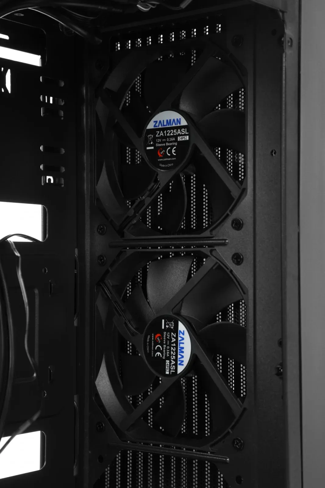 Корпус Zalman S2 TG черный без БП ATX 4x120mm 2xUSB2.0 1xUSB3.0 audio bott PSU - фото 5