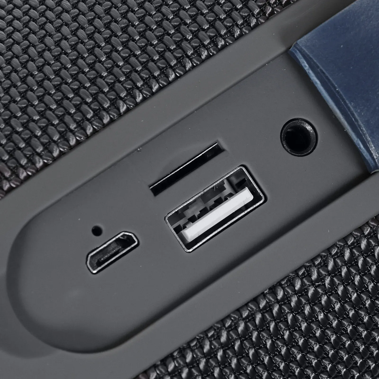 Колонка порт. Digma S-25 серый 10W 1.0 BT/3.5Jack/USB 2400mAh SP2510G - фото 2