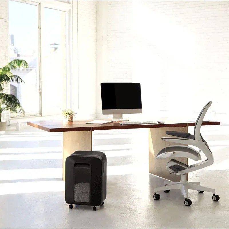 Шредер Fellowes PowerShred LX200 черный секр.P-4 фрагменты 12лист. 22лтр. скрепки скобы пл.карты - фото 5