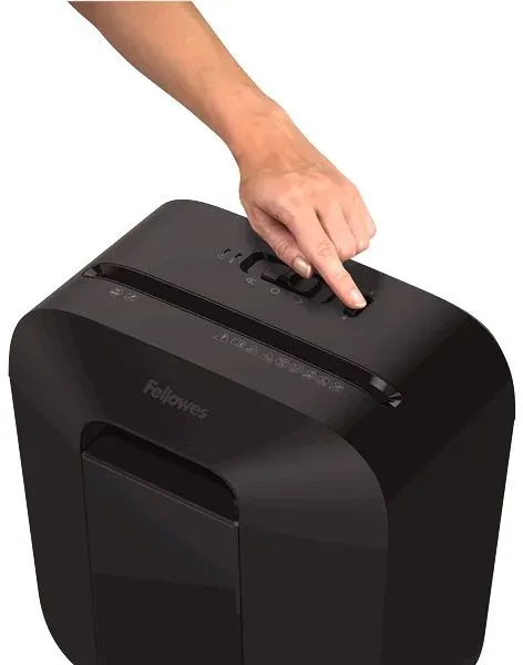 Шредер Fellowes PowerShred LX25 черный секр.P-4 фрагменты 6лист. 11.5лтр. скрепки скобы пл.карты - фото 3