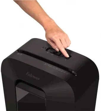 Шредер Fellowes PowerShred LX70 черный секр.P-4 фрагменты 11лист. 18лтр. скрепки скобы пл.карты - фото 6