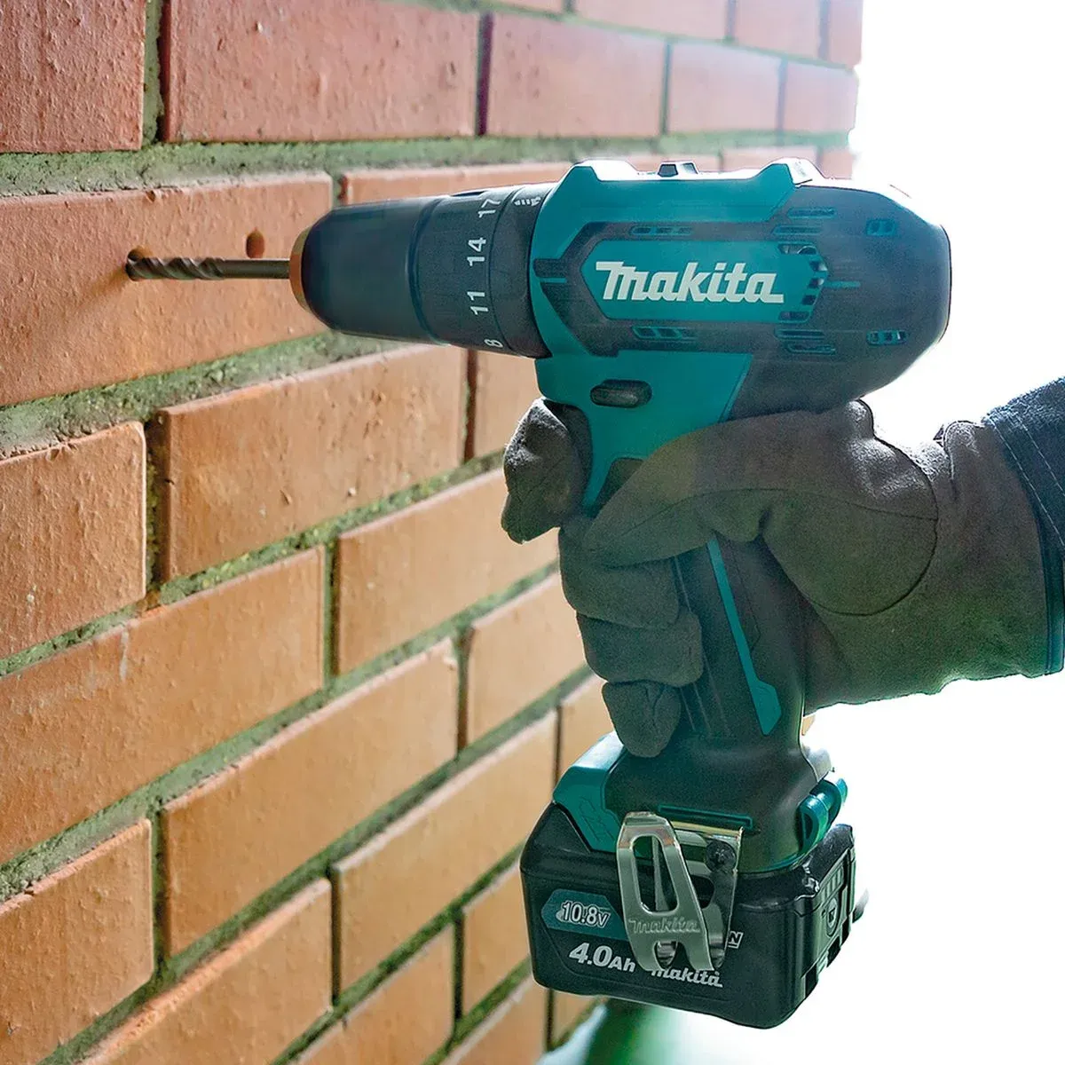 Дрель-шуруповерт Makita HP333DWME аккум. патрон:быстрозажимной кейс в комплекте - фото 2