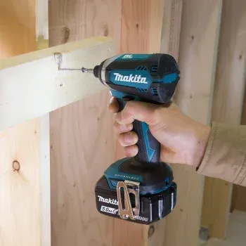Шуруповерт Makita DTD153Z аккум. патрон:шестигр.1/4 - фото 6
