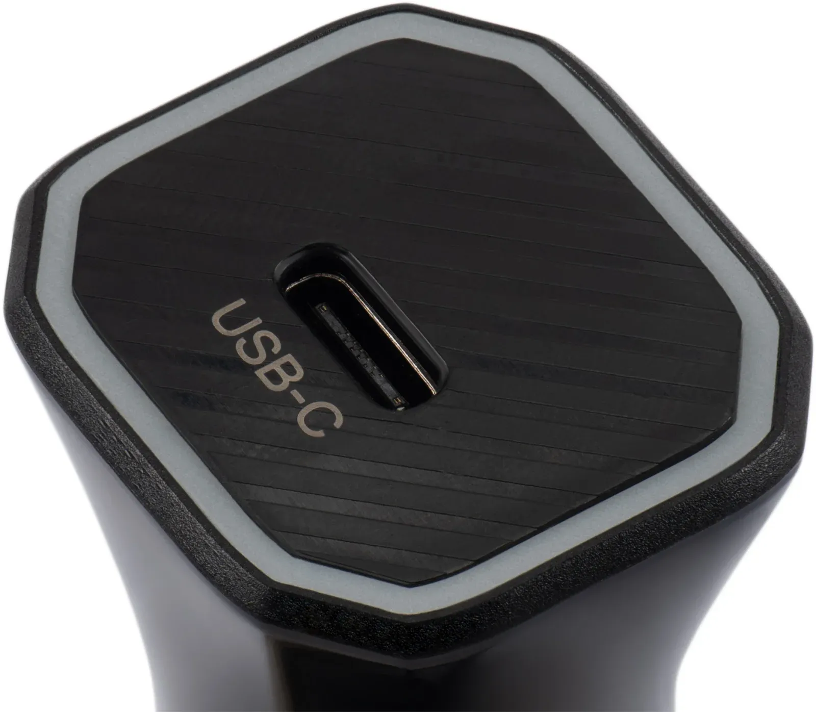 Автомобильное зар./устр. Digma DGC2B 20W 3A PD USB-C универсальное черный DGC2B0F010BK - фото 6