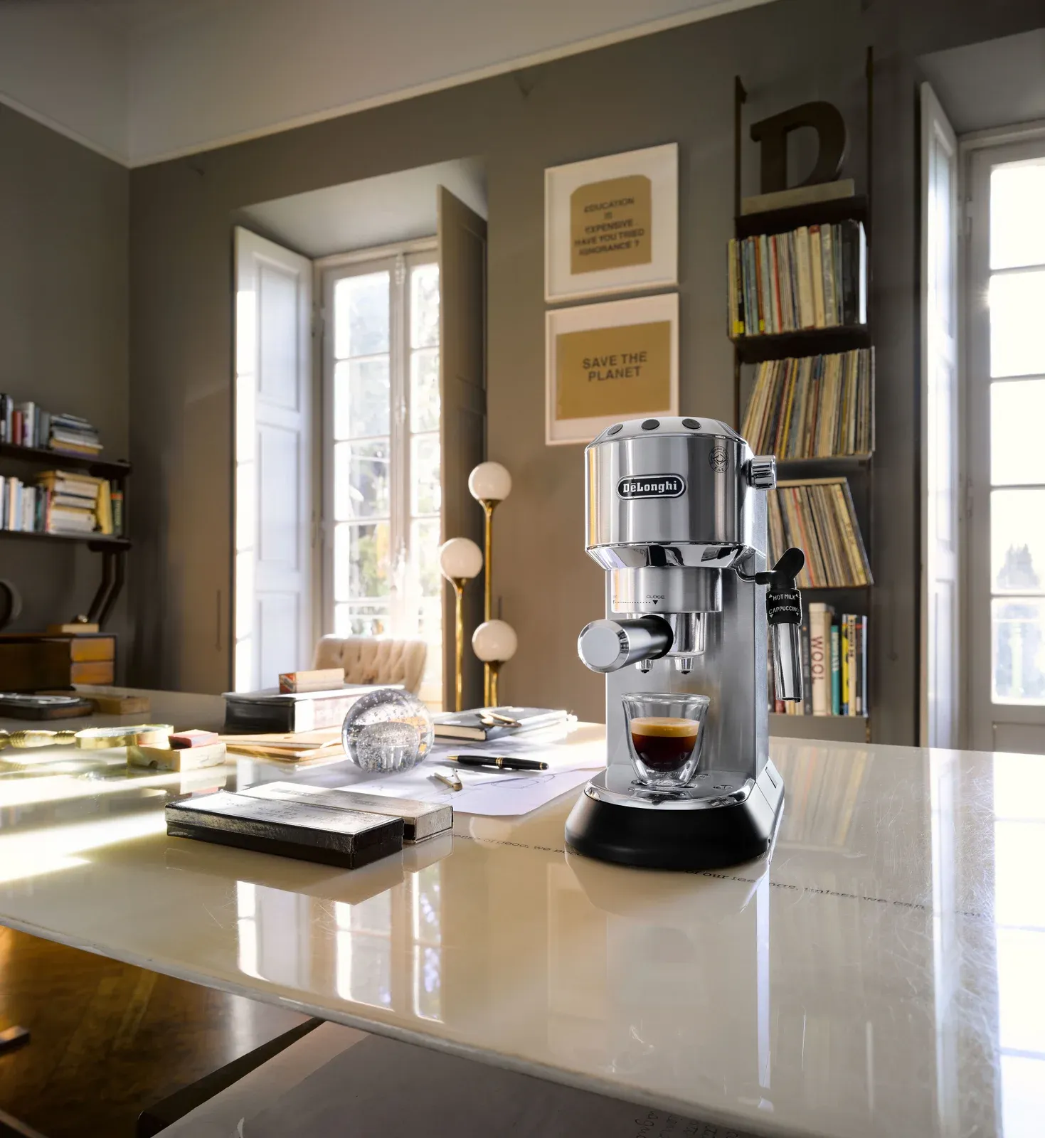 Кофеварка рожковая Delonghi EC685.M 1350Вт серебристый/черный - фото 3