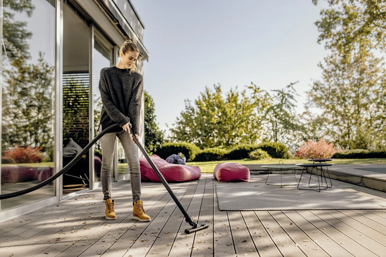 Строительный пылесос Karcher WD 2 Plus S V-15/4/18 1000Вт уборка: сухая/влажная/выдув/сбор воды желтый - фото 5