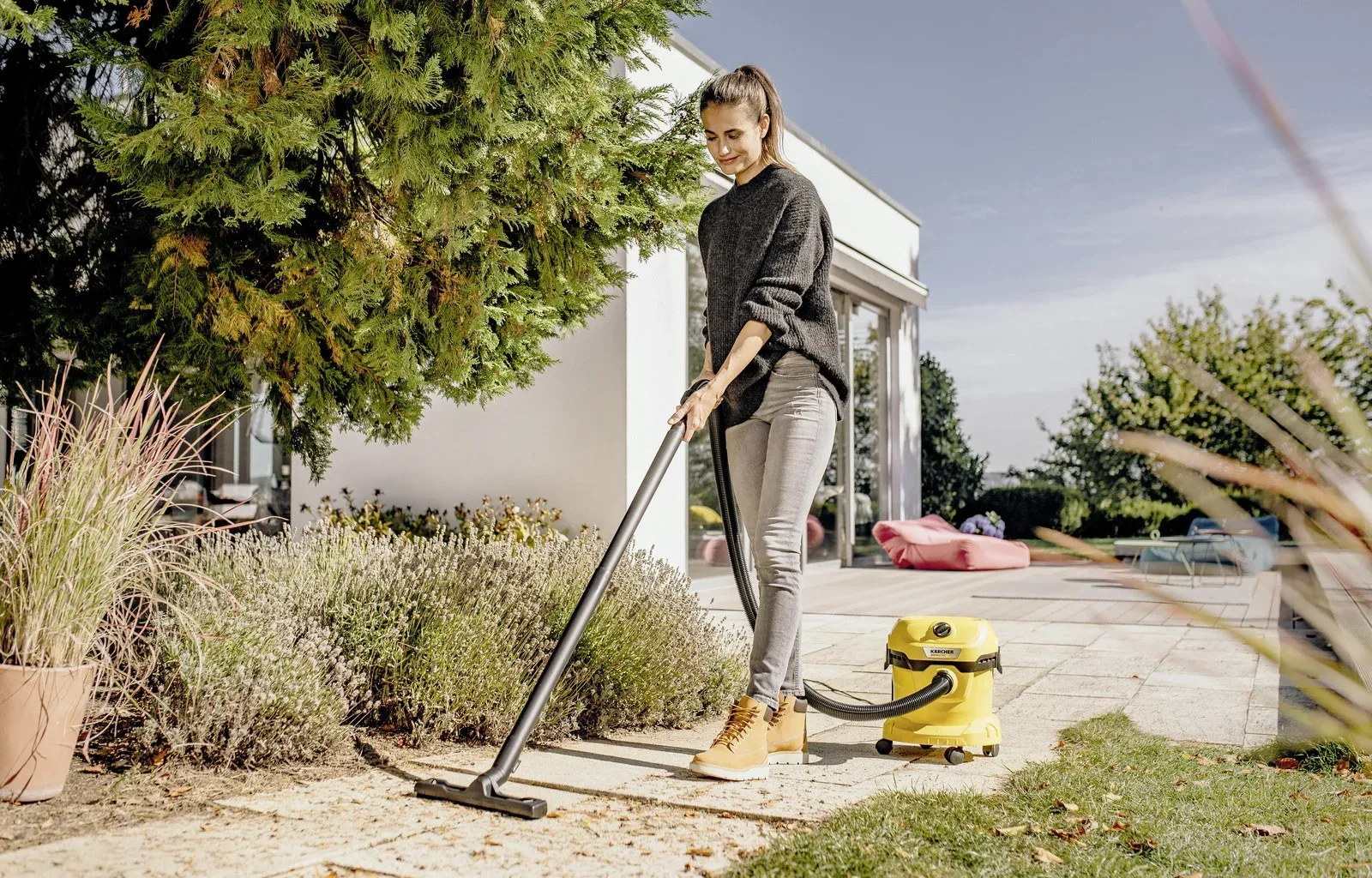 Строительный пылесос Karcher WD 2 Plus V-12/6/18/C 1000Вт уборка: сухая/влажная/выдув/сбор воды желтый - фото 5