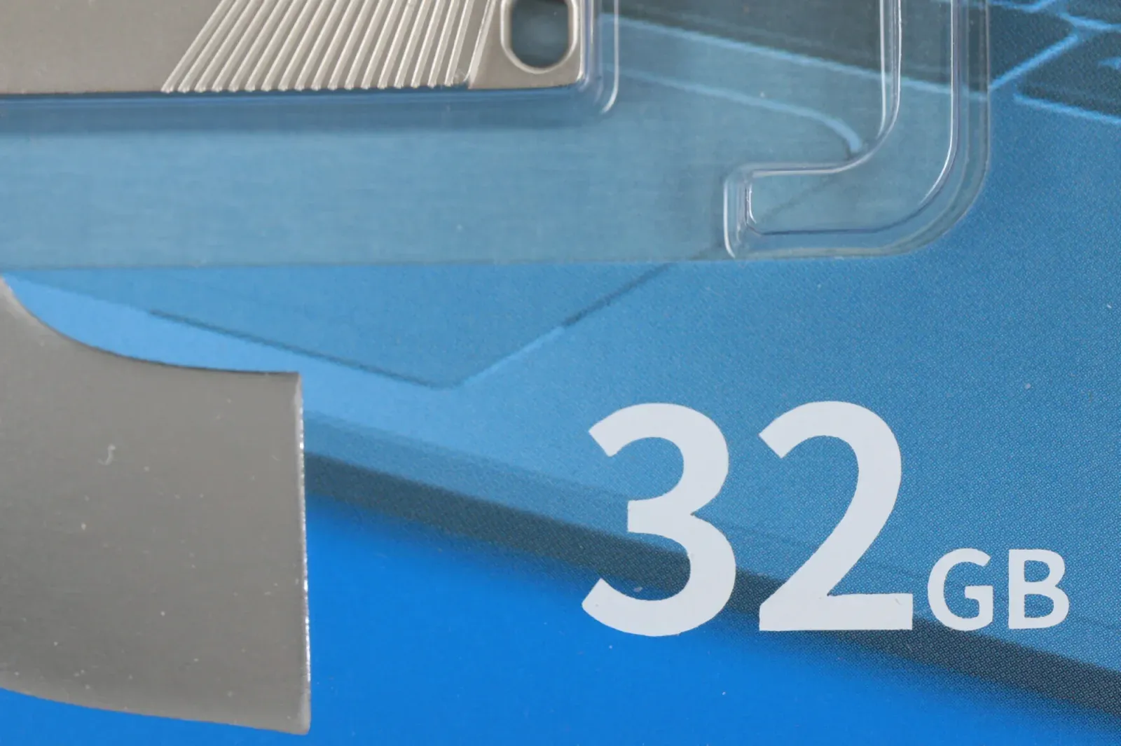 Флеш Диск Netac 32Gb UM1 NT03UM1N-032G-32PN USB3.2 серебристый, 32 ГБ - фото 3