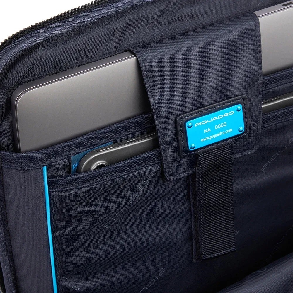 Рюкзак мужской Piquadro Blue Square Revamp CA4818B2V/N черный натур.кожа, 17.5 л - фото 2