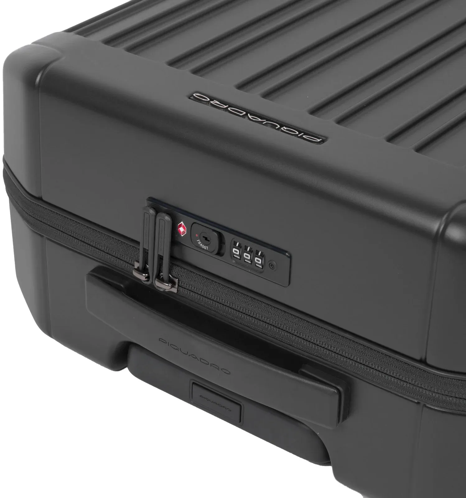 Чемоданы сумки рюкзаки PIQUADRO PQ Light черный, 31 л