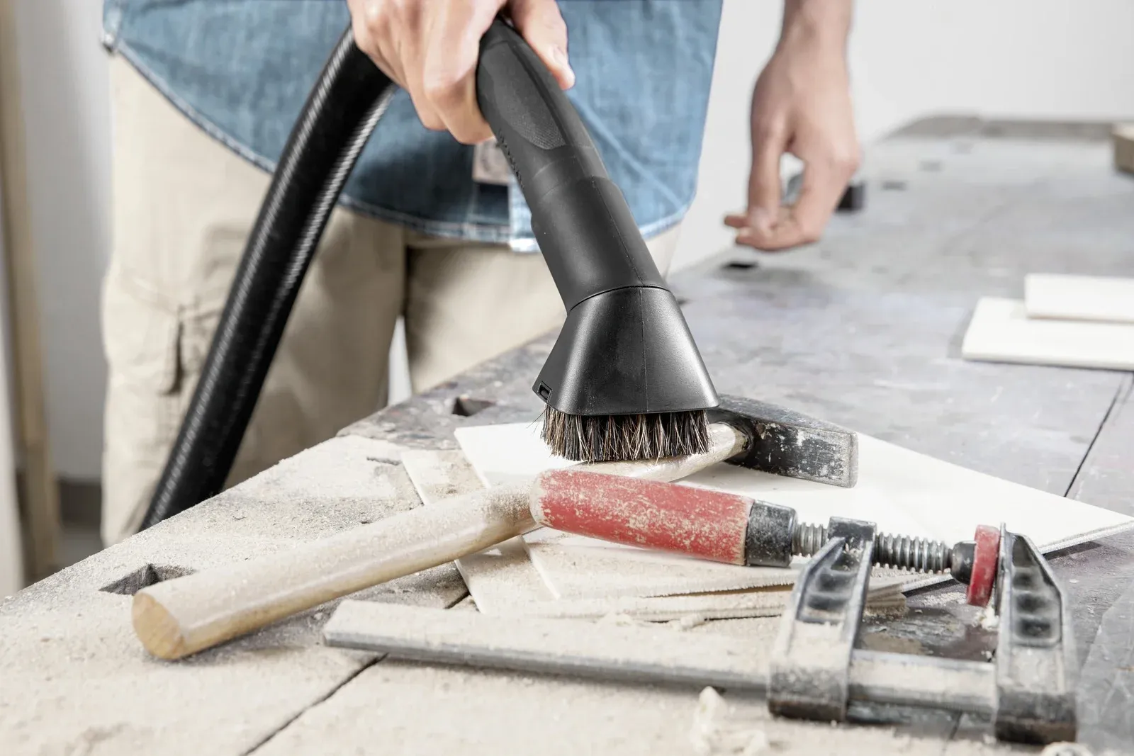 Строительный пылесос Karcher WD 3 P V-17/4/20 Workshop 1000Вт уборка: сухая/влажная/выдув/сбор воды желтый - фото 4