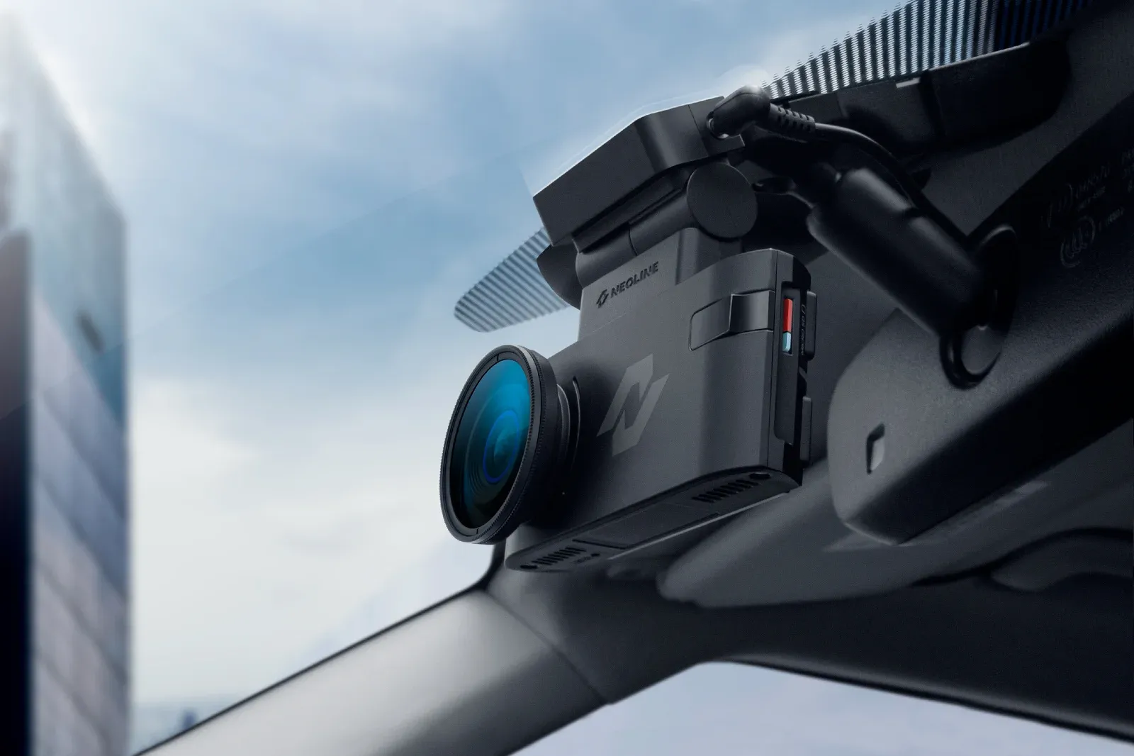 Видеорегистратор с радар-детектором Neoline X-COP 9200c черный 135гр. GPS - фото 3