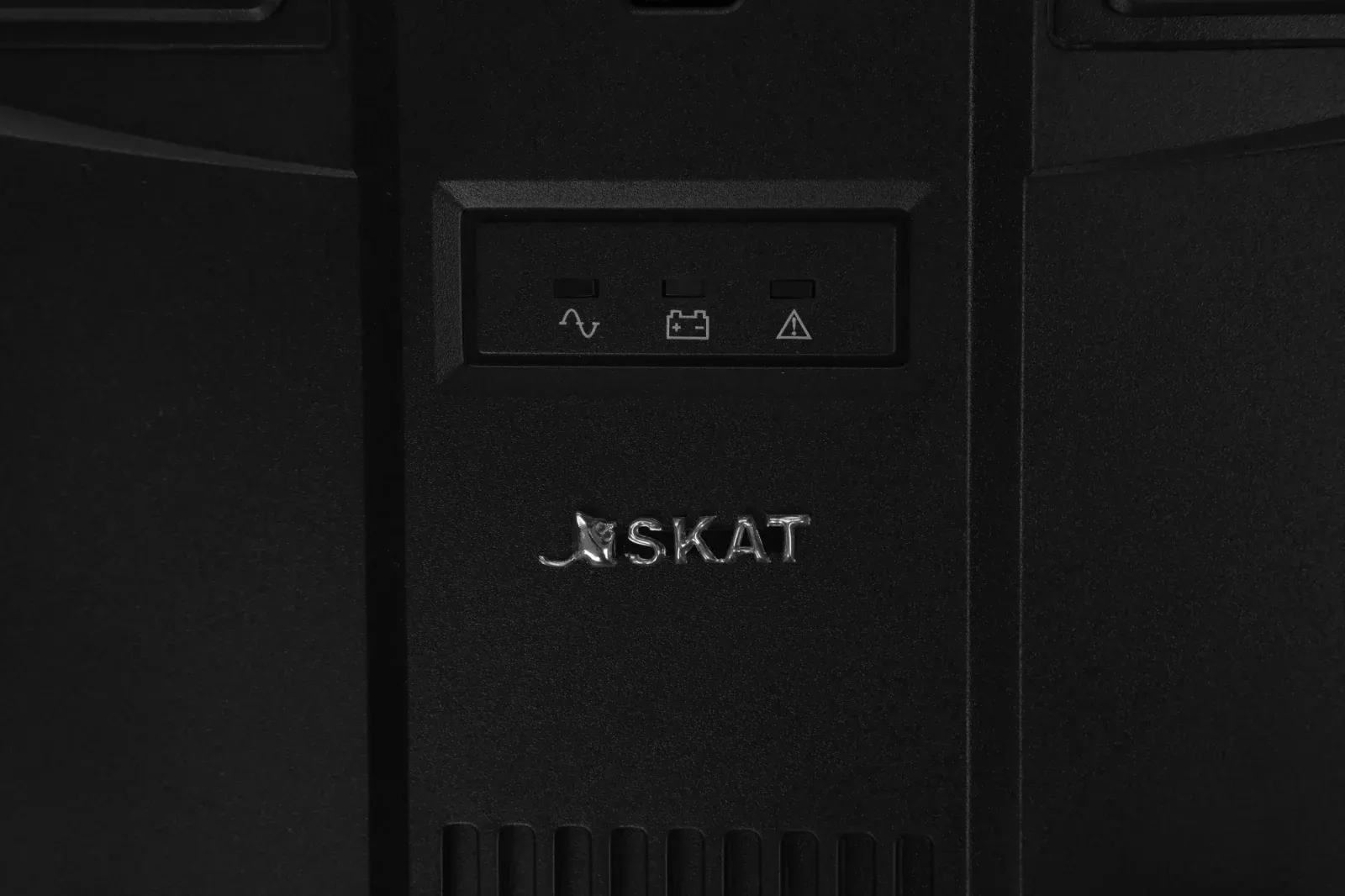 Источник бесперебойного питания Бастион Skat 800 AI 480Вт 800ВА черный - фото 2