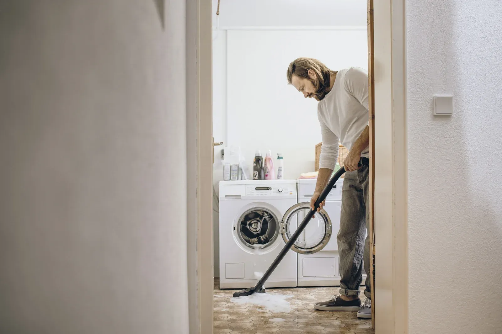 Строительный пылесос Karcher WD 5 P S V-25/5/22 1100Вт уборка: сухая/сбор воды/выдув желтый - фото 5