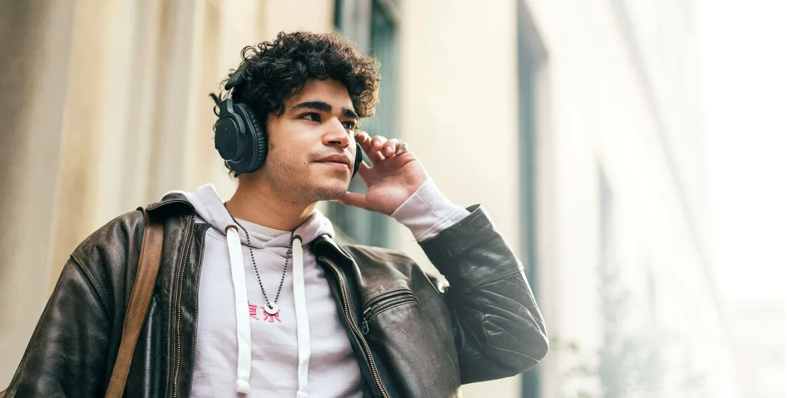 Наушники и гарнитуры AUDIO-TECHNICA ATH-M20XBT черный - фото 1