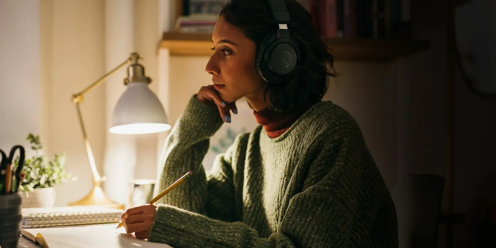 Наушники и гарнитуры AUDIO-TECHNICA ATH-M20XBT черный - фото 2