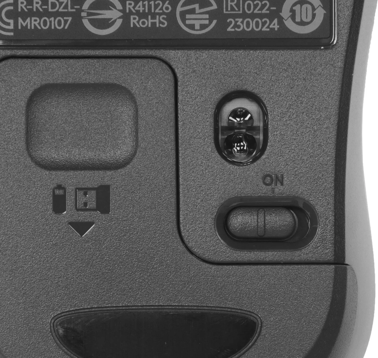 Мышь Logitech Silent M220 темно-серый/черный оптическая 1000dpi silent беспров. USB 2but 910-004895 - фото 4