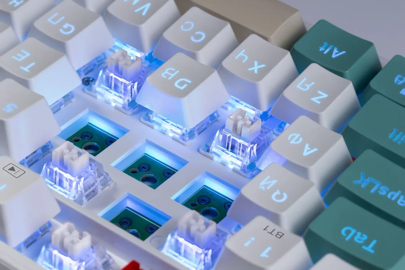 Клавиатура Redragon Veigar механическая белый/синий USB беспроводная BT/Radio for gamer LED 71476 кабель 1.5м - фото 3