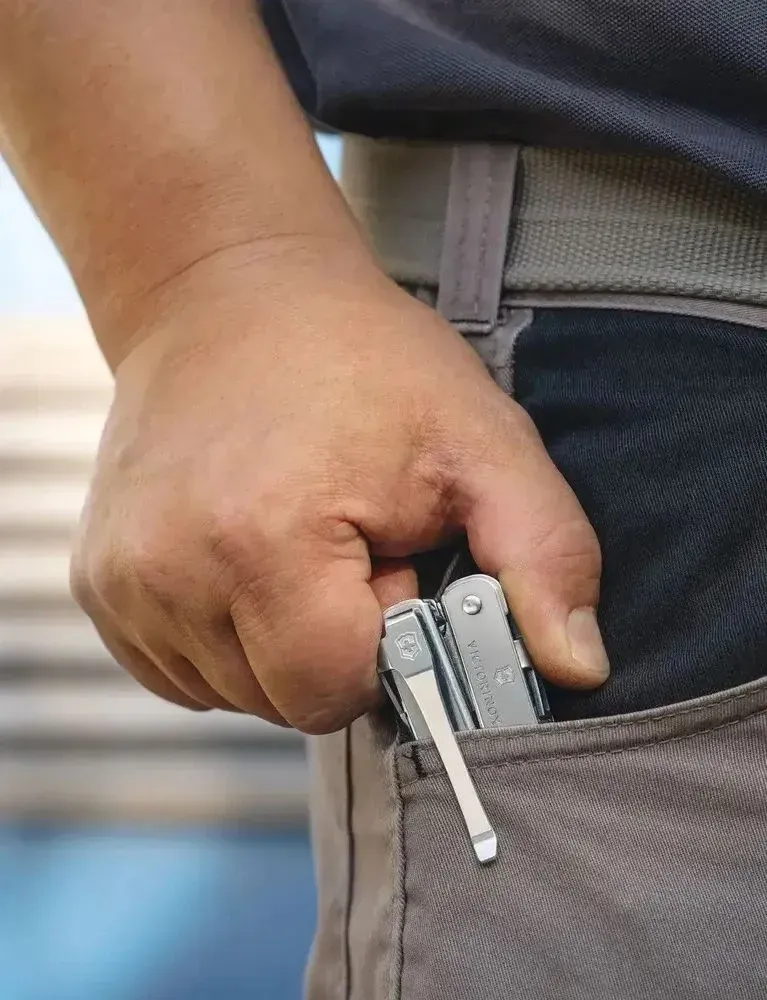 Клипса для мультитулов Victorinox SwissTool Spirit 3.0240.B1 серебристый блистер - фото 2