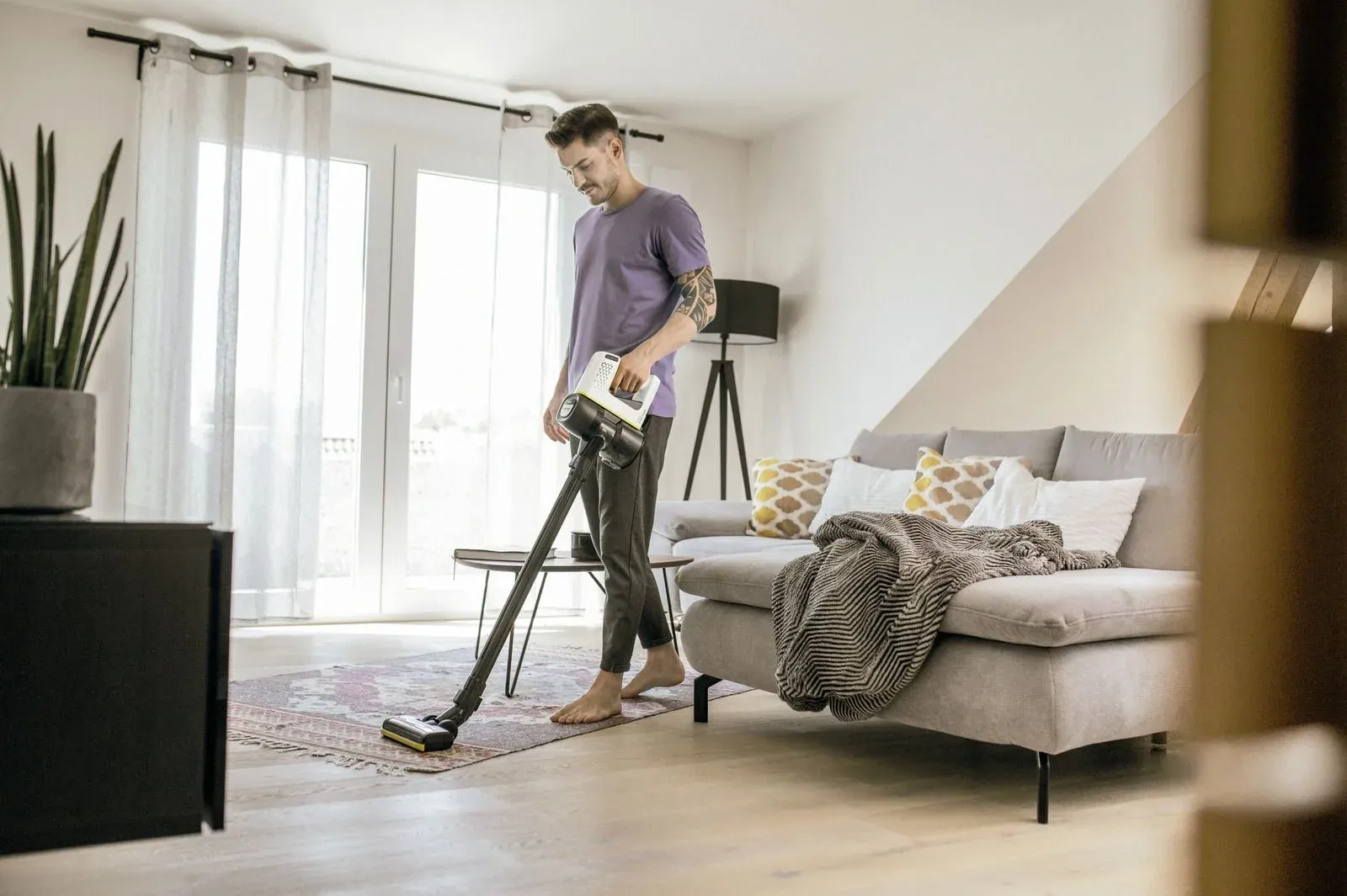 Пылесосы KARCHER VC 4 Cordless myHome белый - фото 4