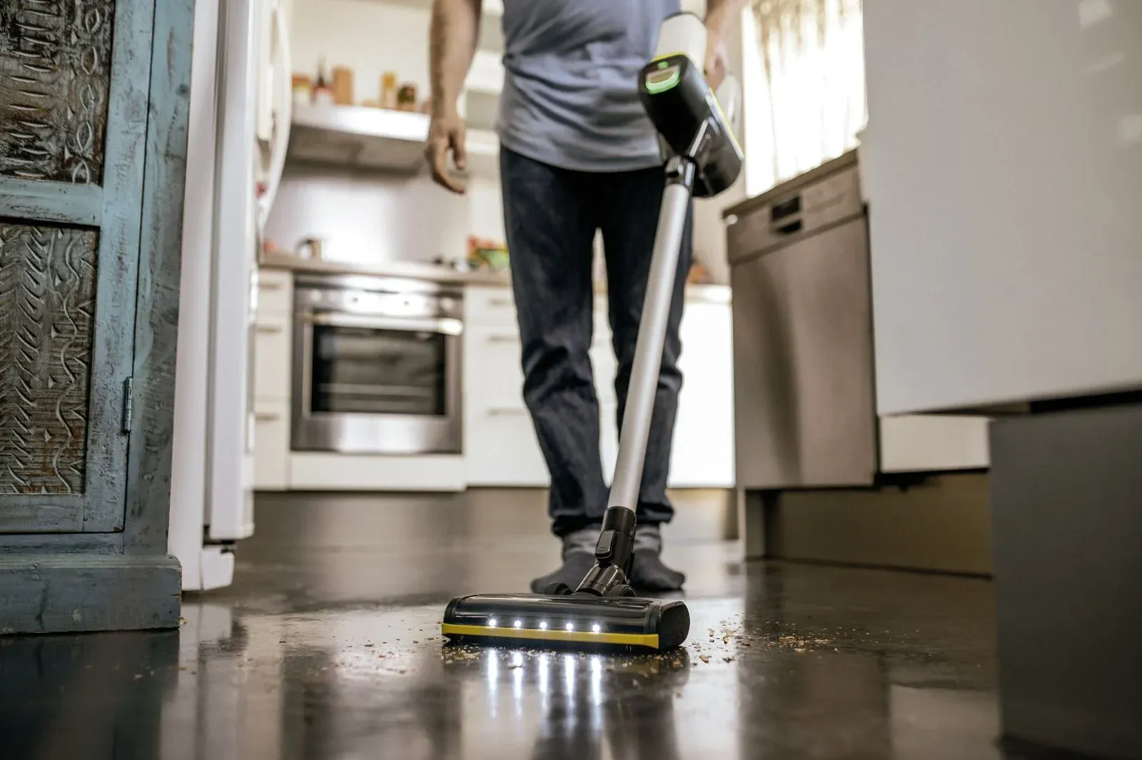 Пылесос ручной Karcher VC 6 Cordless ourFamily 250Вт белый/серый - фото 3