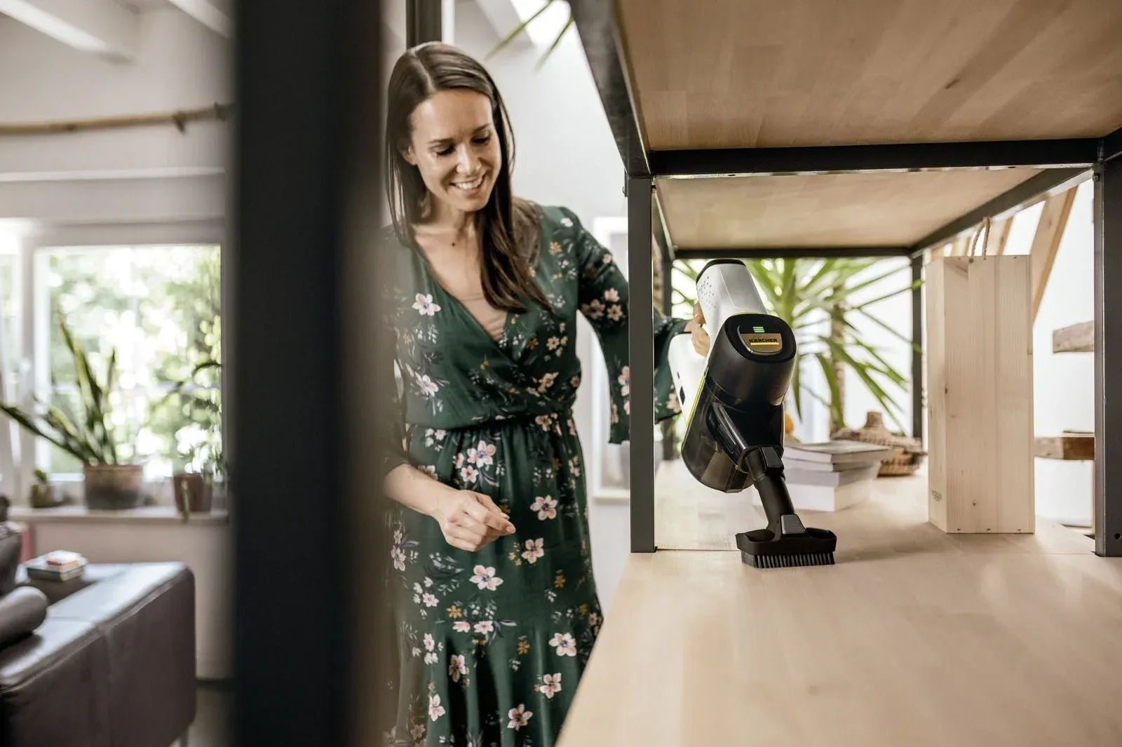 Пылесос ручной Karcher VC 6 Cordless ourFamily 250Вт белый/серый - фото 4
