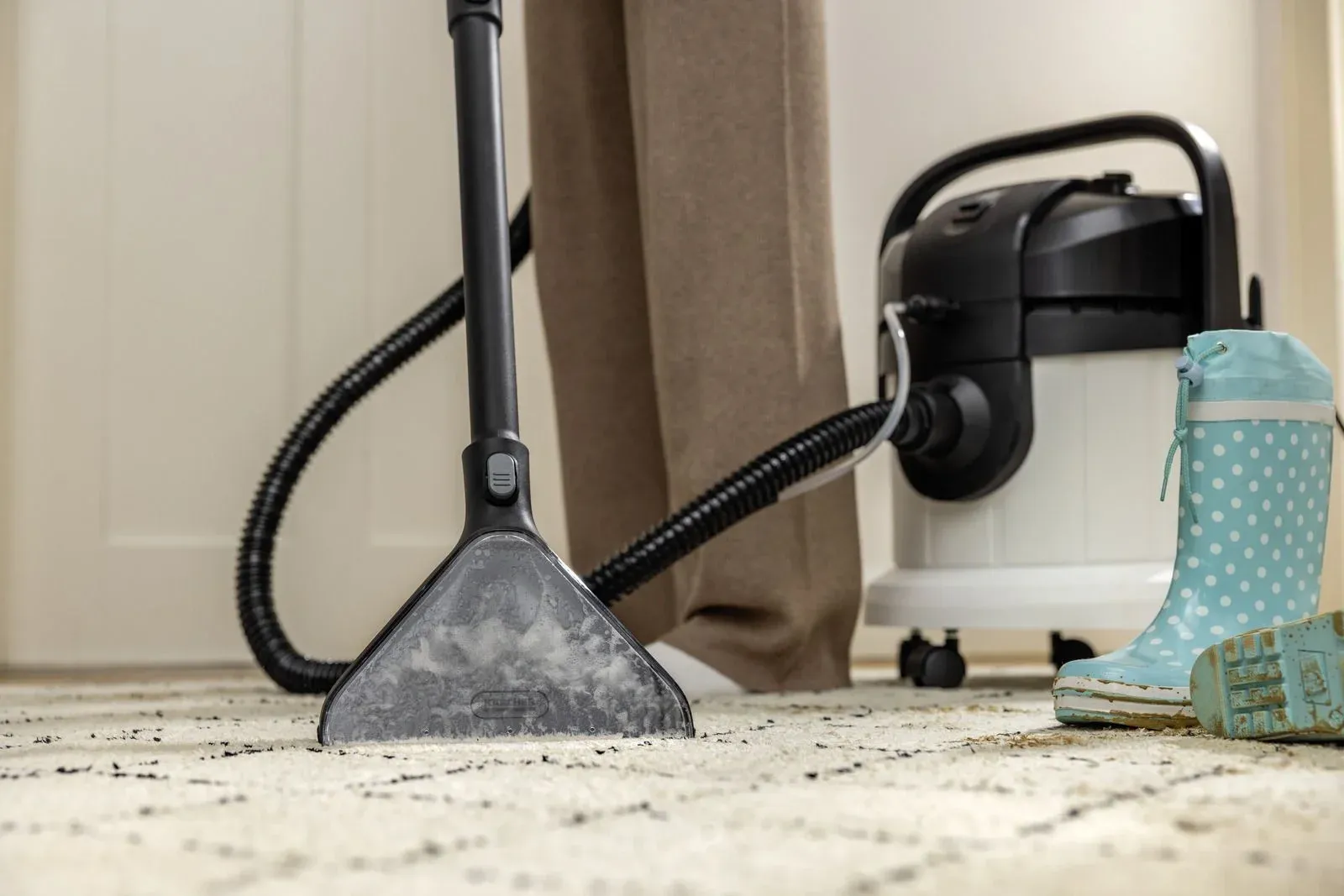 Пылесосы KARCHER SE 4 белый - фото 4