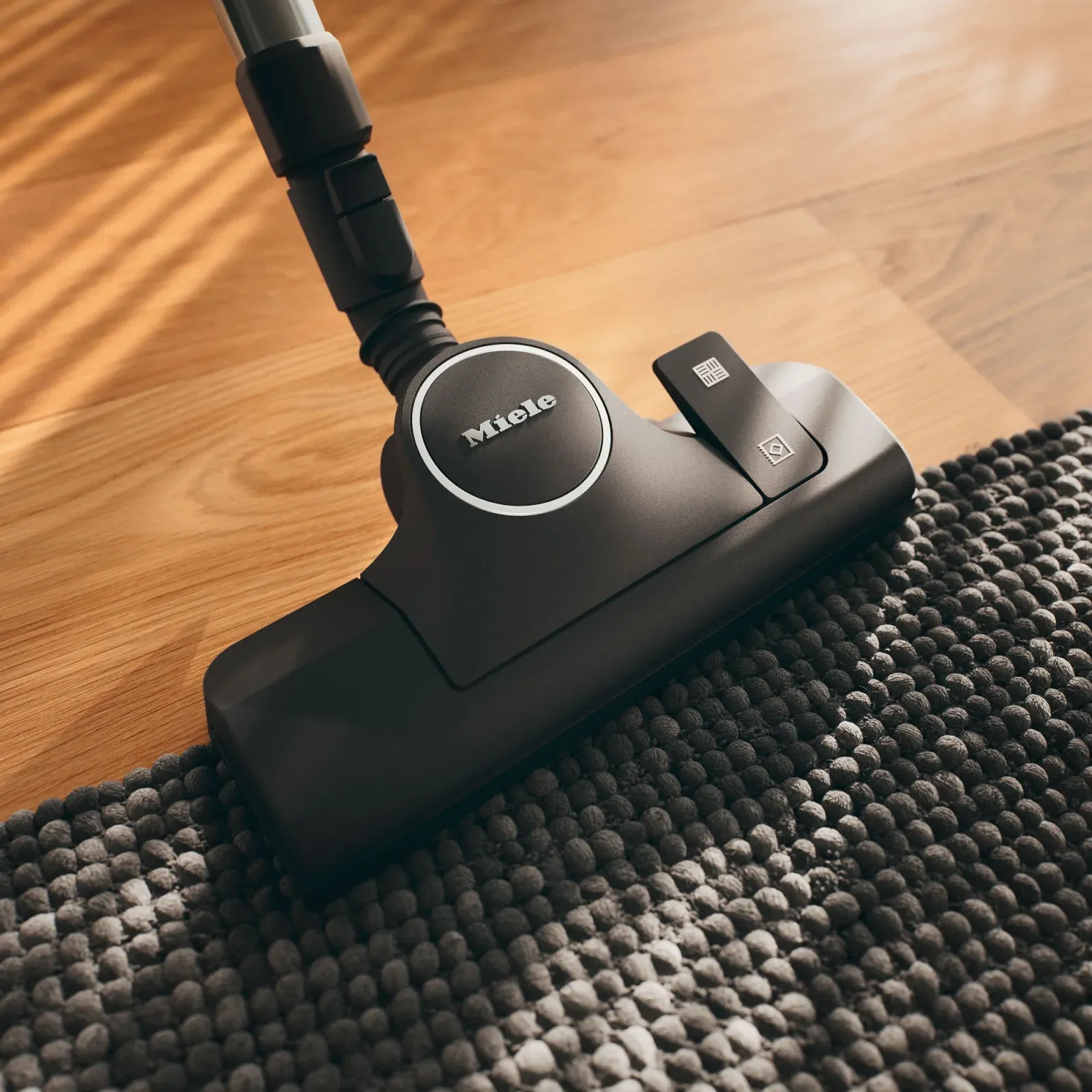 Пылесос Miele Boost CX1 Parquet lotus 890Вт белый/черный - фото 4