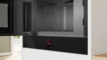 Микроволновая печь Bosch BFL9221B1 21л. 900Вт черный встраиваемая, 21 л - фото 6