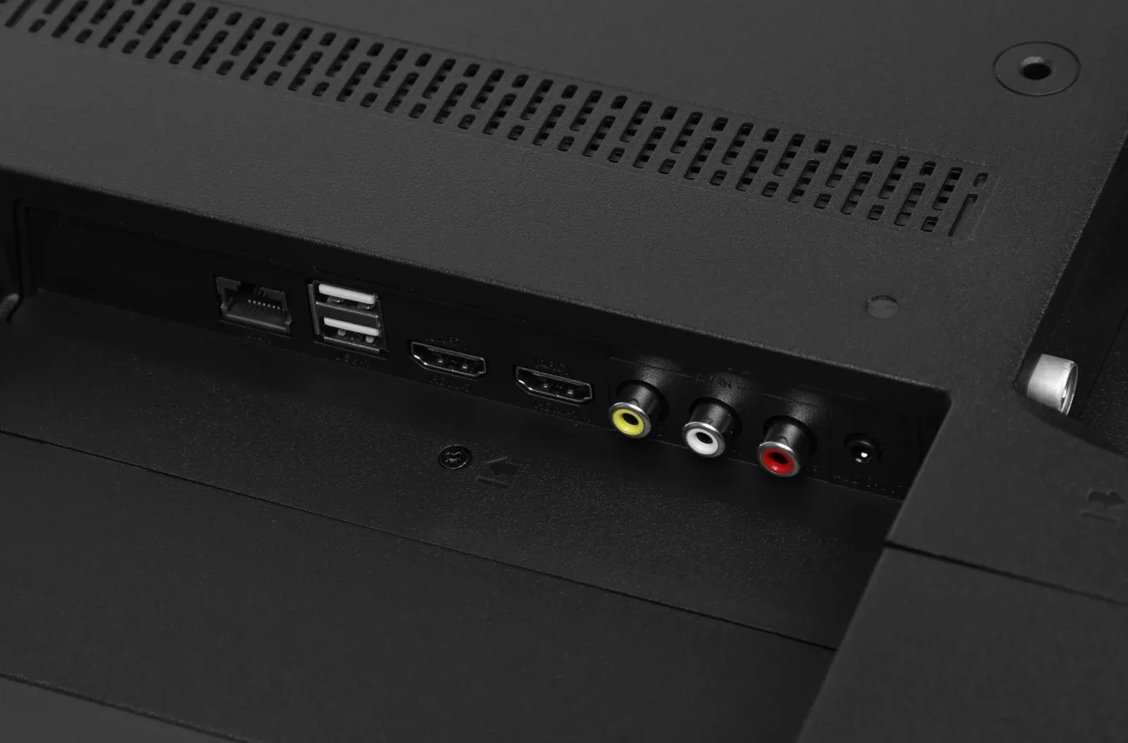 Телевизор LED BQ 43 43S05B черный/черный FULL HD 60Hz DVB-T DVB-T2 DVB-C USB WiFi Smart TV - фото 7