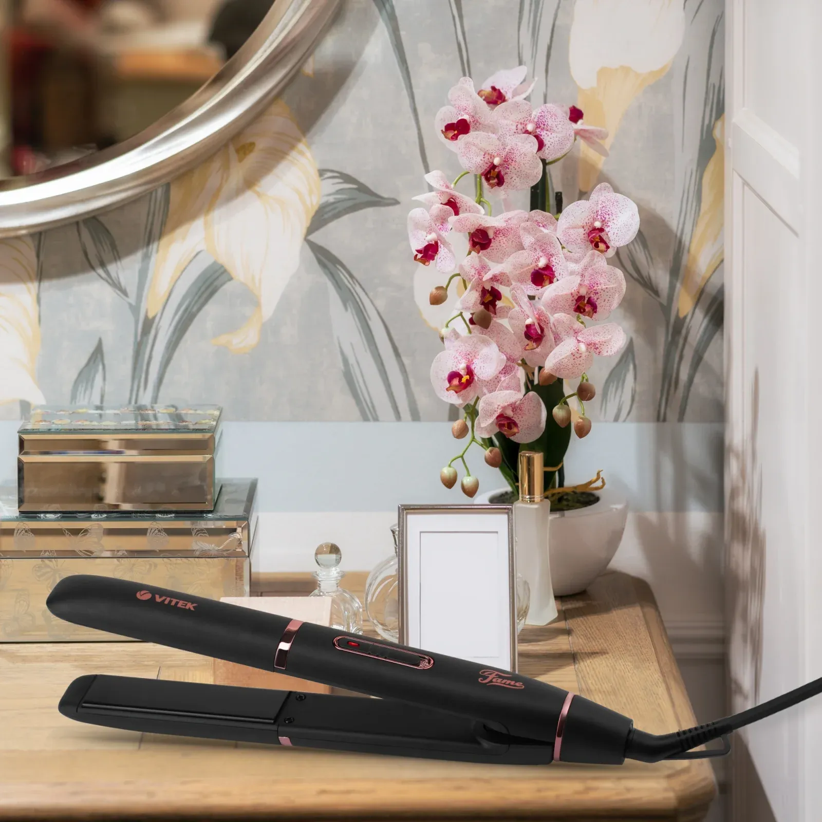 Выпрямитель Vitek Fame VT-8419 36Вт макс.темп.:220С покрытие:керамико-турмалиновое - фото 2