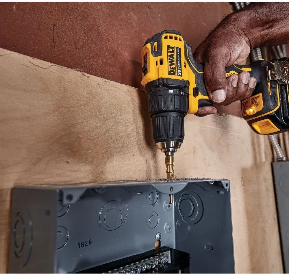 Дрель-шуруповерт DeWalt DCD708D2T-QW 340Вт аккум. патрон:быстрозажимной кейс в комплекте - фото 7
