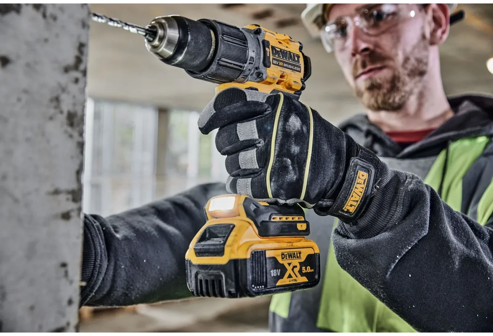 Шуруповерт DeWalt DCD805P2T-QW аккум. патрон:быстрозажимной кейс в комплекте - фото 7
