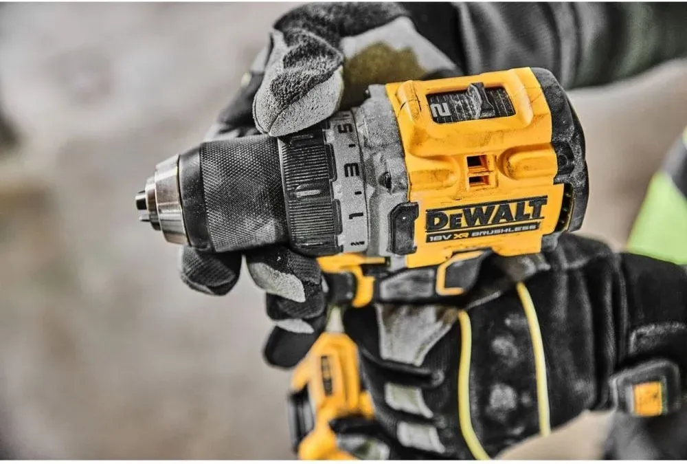 Шуруповерт DeWalt DCD800NT-XJ аккум. патрон:быстрозажимной кейс в комплекте - фото 7