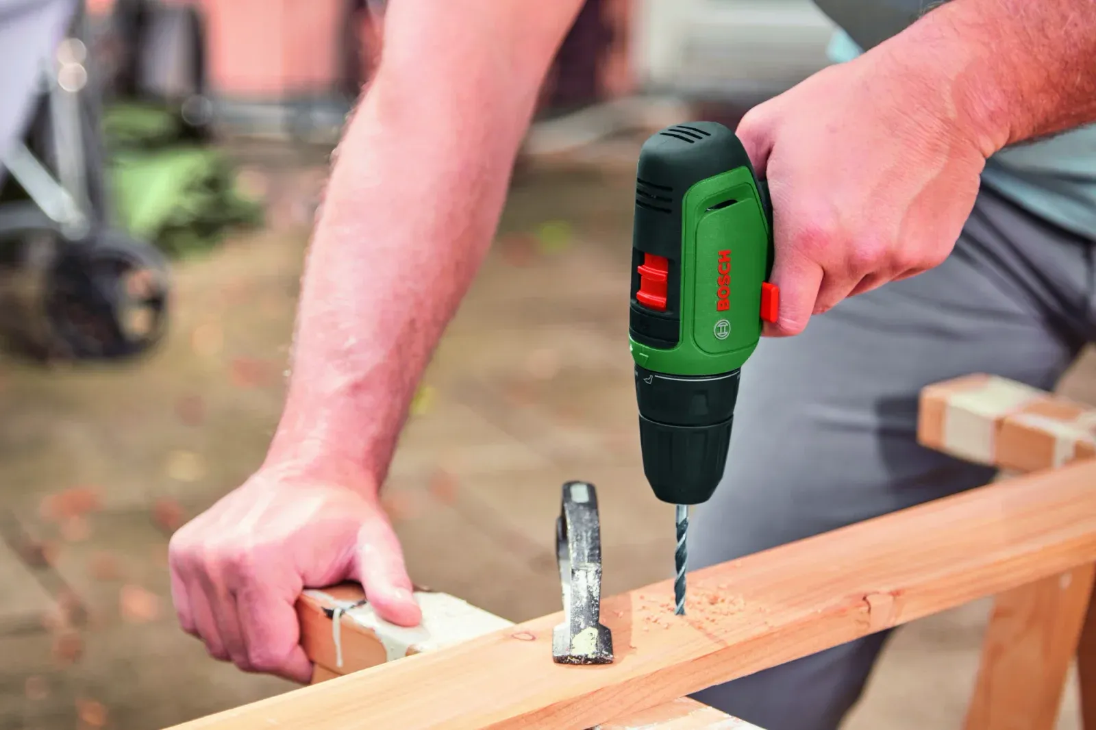 Дрель-шуруповерт Bosch EasyDrill 1200 аккум. патрон:быстрозажимной кейс в комплекте 06039D3007 - фото 4