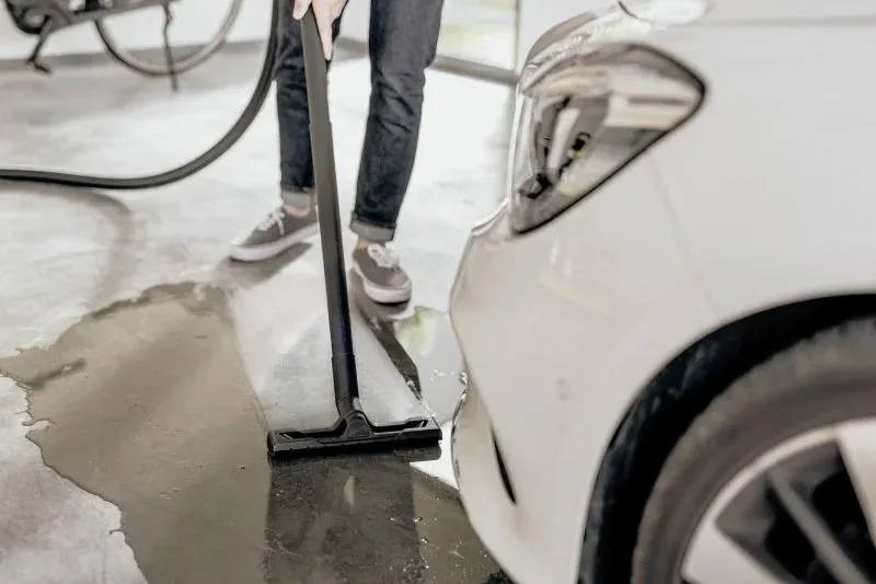 Строительный пылесос Karcher KWD 3 S V-17/4/20 Anniversary Edition 1000Вт уборка: сухая/влажная/выдув/сбор воды черный - фото 2