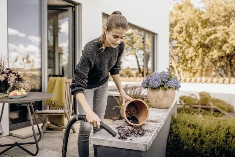 Строительный пылесос Karcher KWD 3 S V-17/4/20 Anniversary Edition 1000Вт уборка: сухая/влажная/выдув/сбор воды черный - фото 5