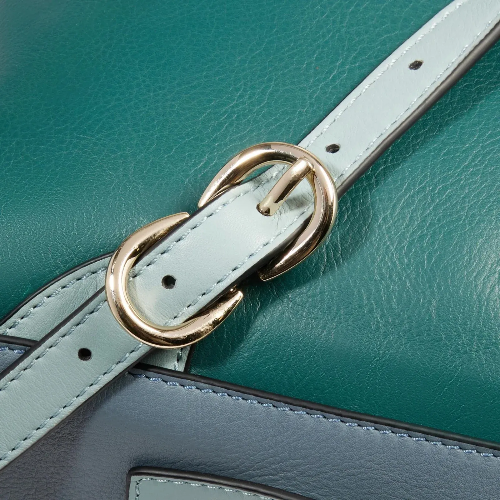 Рюкзак женский Piquadro Circle CA4576W92/OTAV бирюзовый/голубой натур.кожа, 7 л - фото 5