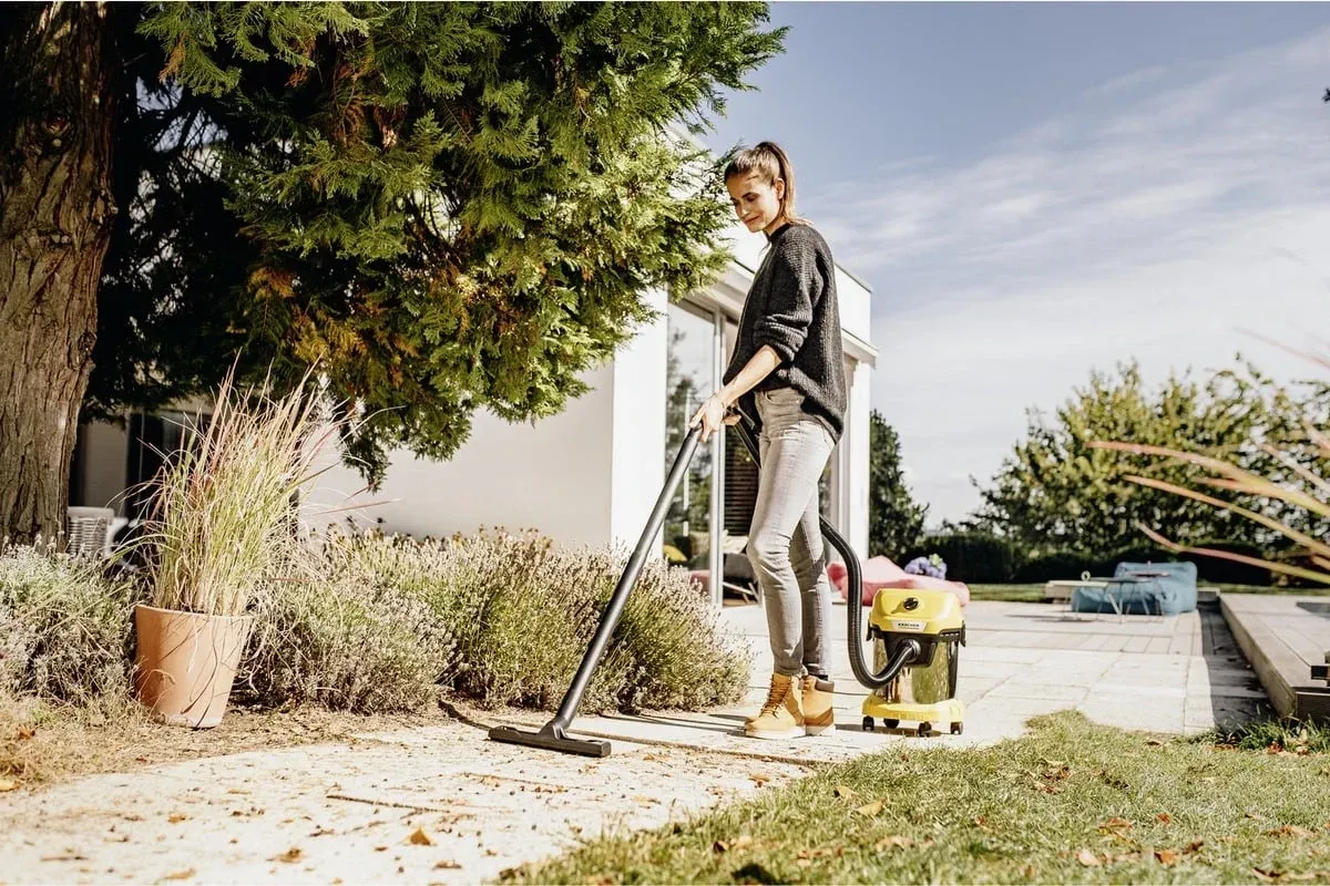 Строительный пылесос Karcher WD 3 S V-15/4/20 1000Вт уборка: сухая/сбор воды/выдув желтый - фото 5