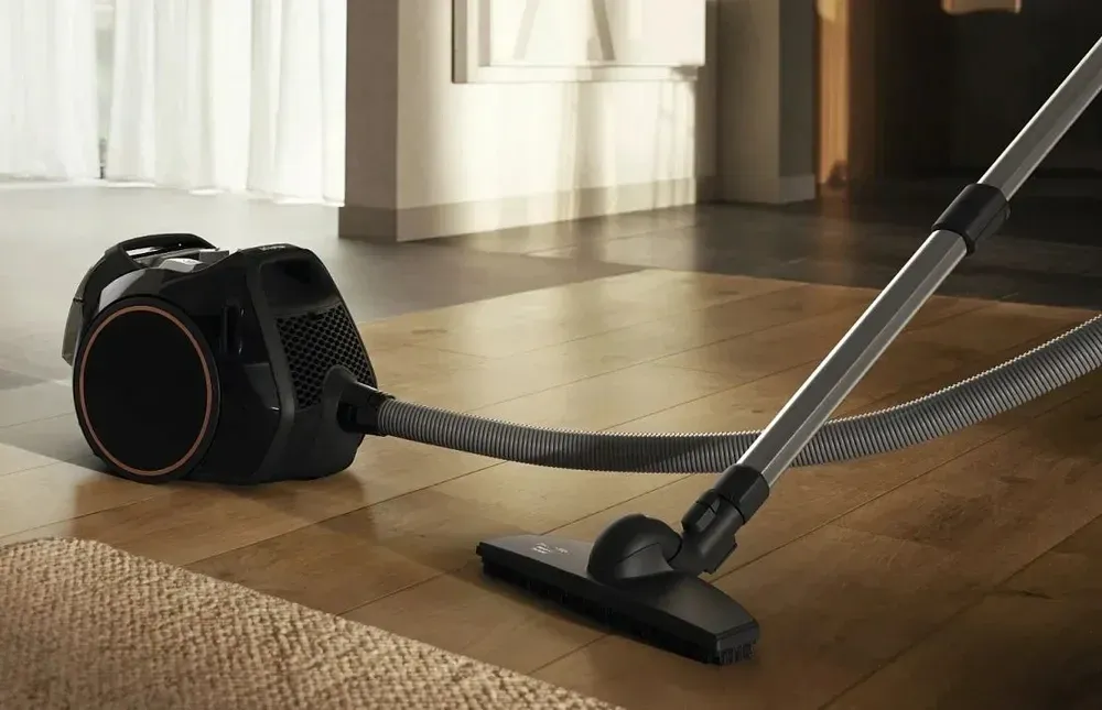 Пылесос Miele Boost CX1 125 Gala Ed Obsidian 890Вт черный - фото 5