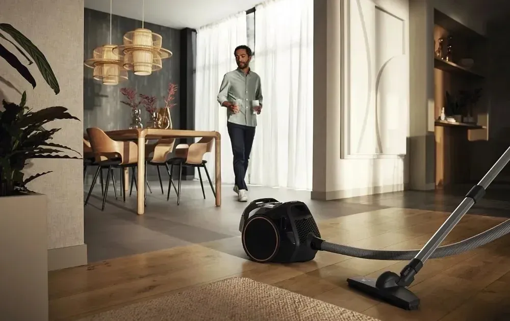 Пылесос Miele Boost CX1 125 Gala Ed Obsidian 890Вт черный - фото 6